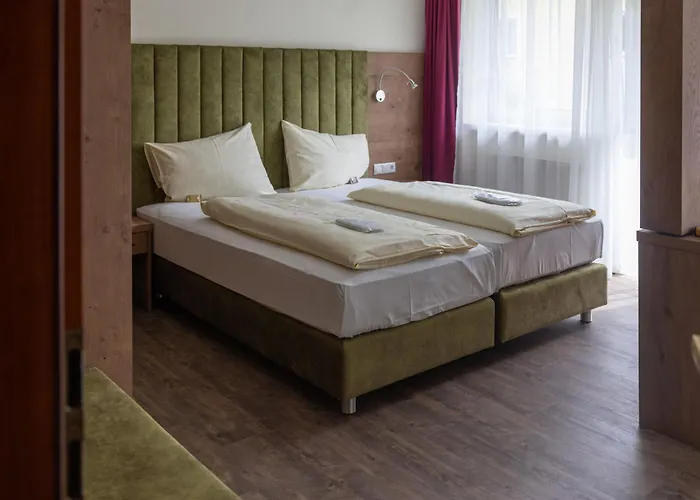 Ξενοδοχείο Parkhotel 4*